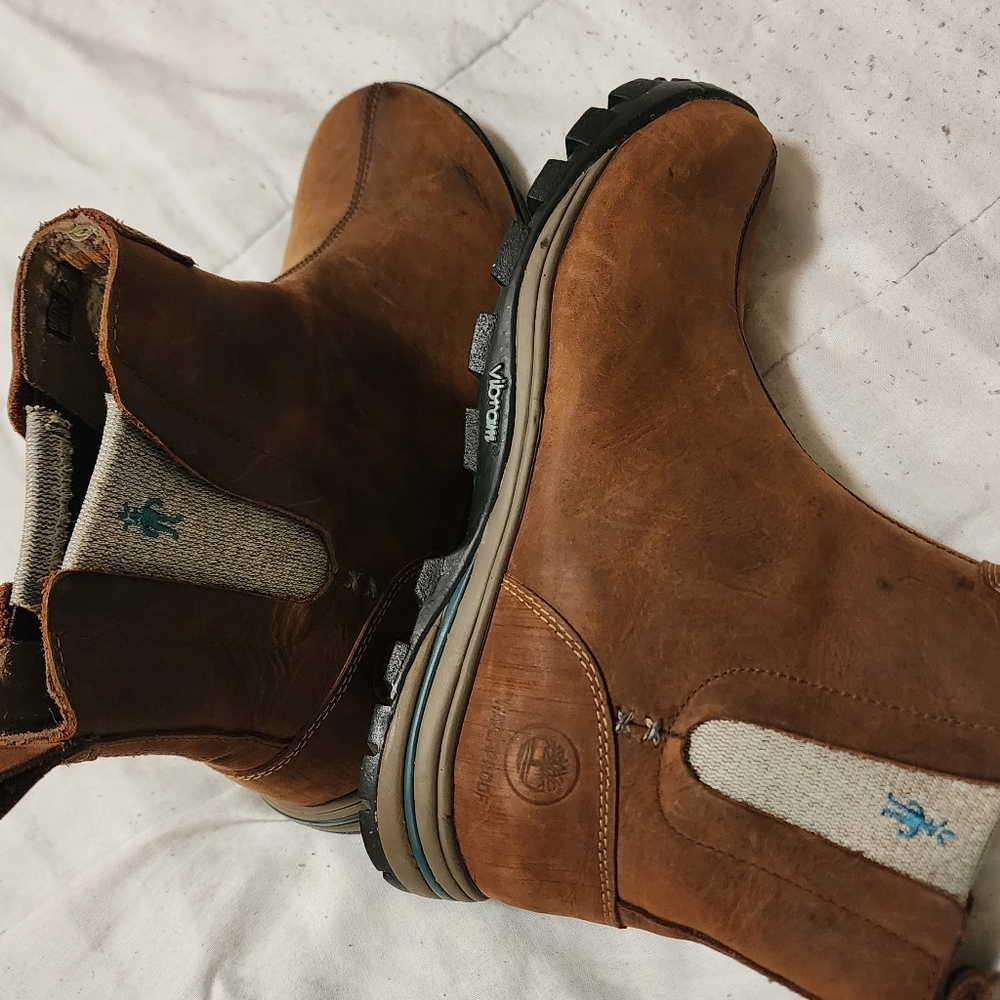 Timberland Boots - Picture 2 of 7